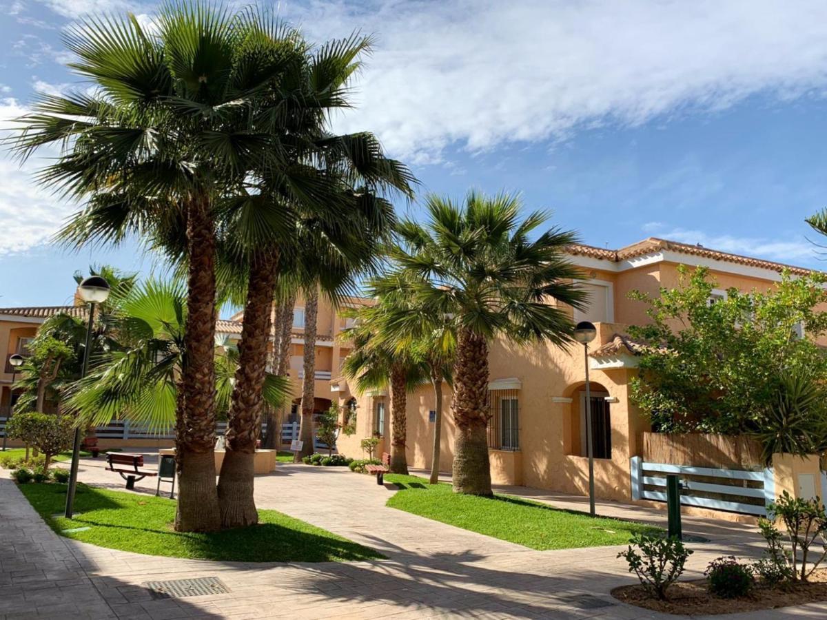 شقة Marinas Sol - Tu Hogar Con Jardin Privado! مْبيرا المظهر الخارجي الصورة