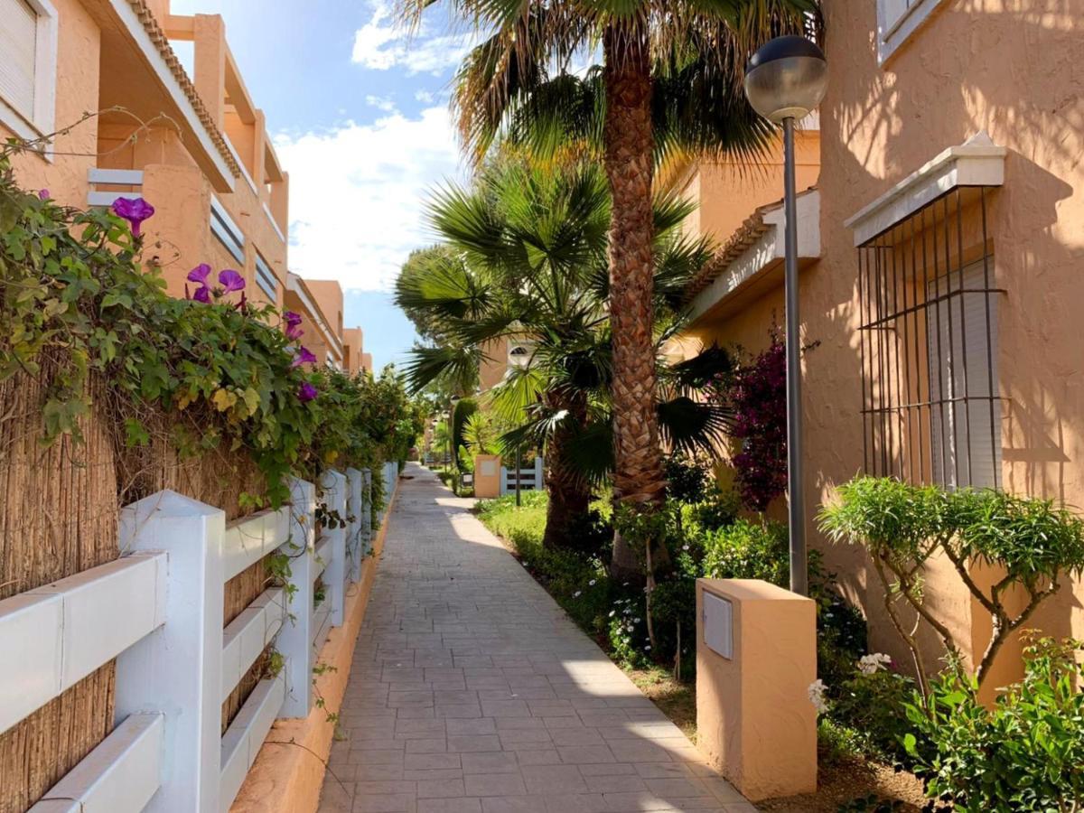 شقة Marinas Sol - Tu Hogar Con Jardin Privado! مْبيرا المظهر الخارجي الصورة