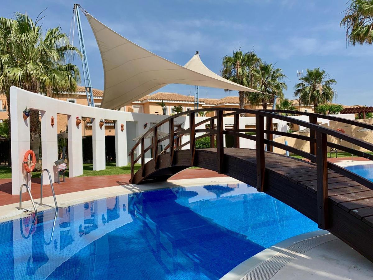 شقة Marinas Sol - Tu Hogar Con Jardin Privado! مْبيرا المظهر الخارجي الصورة