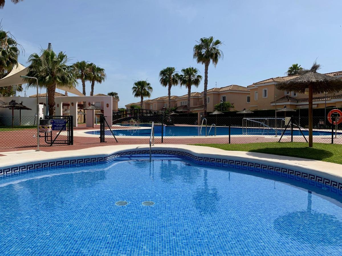شقة Marinas Sol - Tu Hogar Con Jardin Privado! مْبيرا المظهر الخارجي الصورة